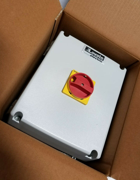 Lovato 4P Disconnect Switch in Enclosure - GAZ125DT4 UL, SKBAWA-b084