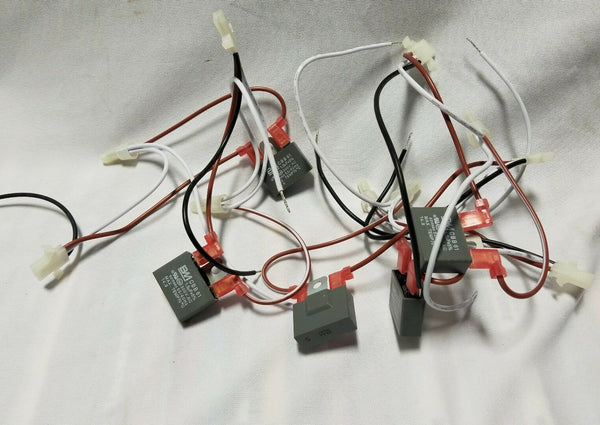 Lot of 5 BM CBB 61 ceiling fan Capacitors 1.5uF +5% / 300V. AC, SKBAWA-B020